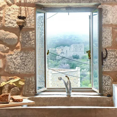 Zen In Mani Villa